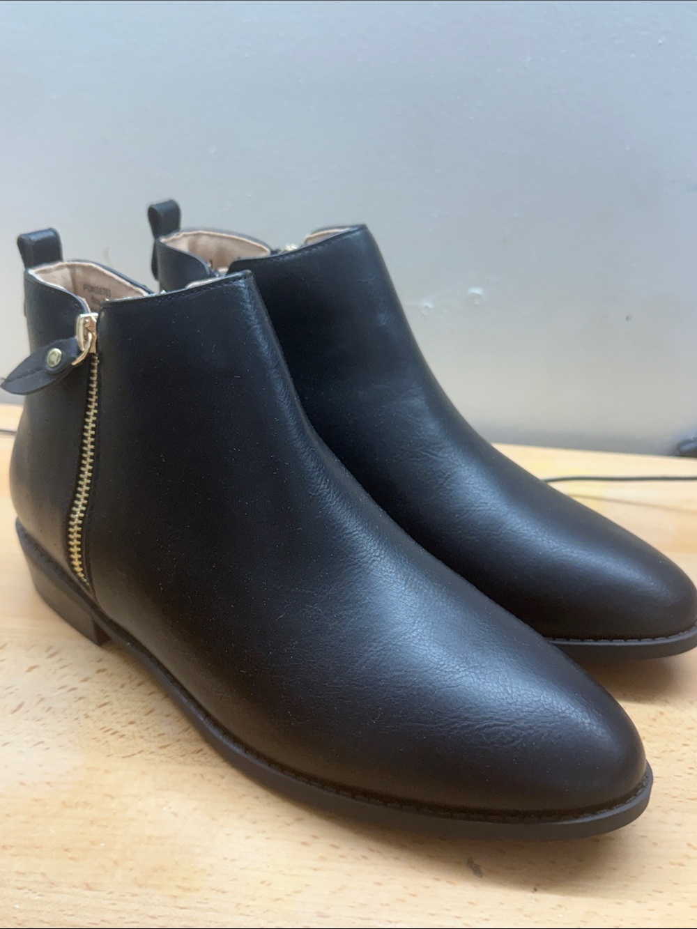 Journee Collection Classic Black Women's Ankle Boots Size 8M New no box
